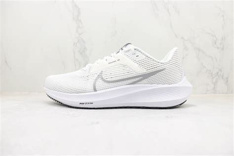 耐克nike Air Zoom Pegasus 40纯原版本登月40代白色跑鞋 耐克zoom系列慢跑鞋 货号：dv3853 102 莆田高仿运动鞋