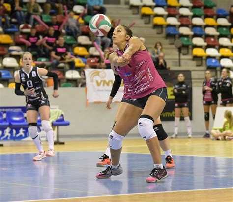 Volley Ballelite Féminine Vosgessaint Dié Les Louves Soffrent Une