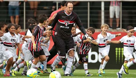 Rede Globo Esportes Futebol Globo Exibe Partida Entre Penapolense