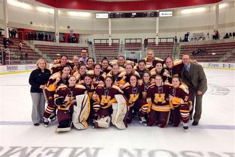 Gopher Womens Hockey Twice Is Nice Gophers Clinch 2nd Consecutive Wcha Title The Daily Gopher