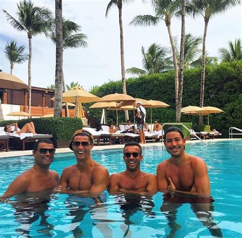 Cristiano Ronaldo Auf Twitter He Is Really Gay Cristiano