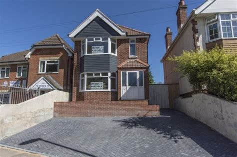 Woolston Southampton Hampshire So19 3 Bedroom Detached House For