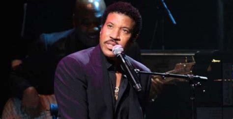 Lionel Richie Net Worth 2024 How Much Is The Hello Singer Worth