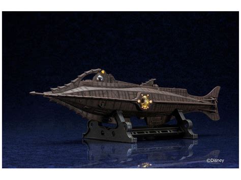 Nautilus Jules Verne 32 Inch Model Hobby Kit Nautilus Jules Verne 32 ...