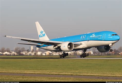 PH BQG KLM Royal Dutch Airlines Boeing 777 206ER Photo By Joost