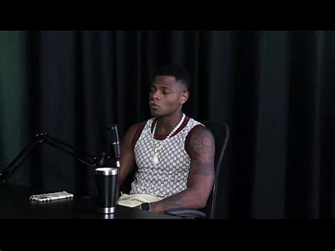 Ela começou em uma festa de suruba gay e um produtor o convidou para gravar mas nunca teve