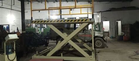 Working Height Feet Hydraulic Scissor Lift In Kharkhoda Capacity