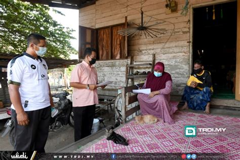 Terengganu Gerak Sukarelawan Ke Rumah Bantu Daftar Suntik Vaksin Trdi