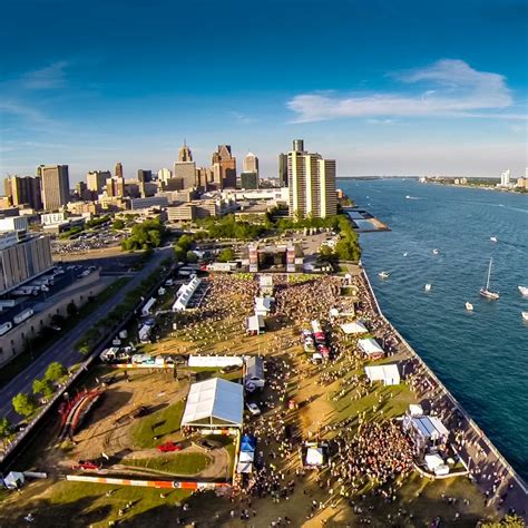 West Riverfront Park Photo Gallery | Detroit Riverfront Conservancy