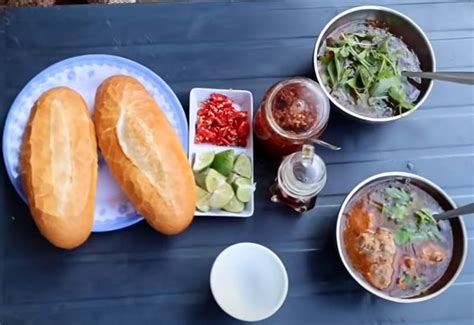 Bánh Mì Xíu Mại Chén ở Phan Đình Phùng Đà Lạt Bánh Mì Xíu Mại Bán