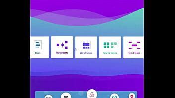 Papá se folla a su nieta y a su mejor amiga en un trío XVIDEOS