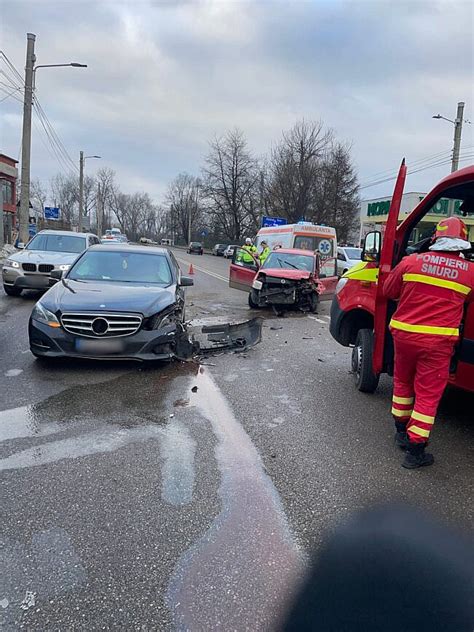 Impact Violent Ntre Dou Ma Ini Pe Strada Traian Vuia Din Suceava O