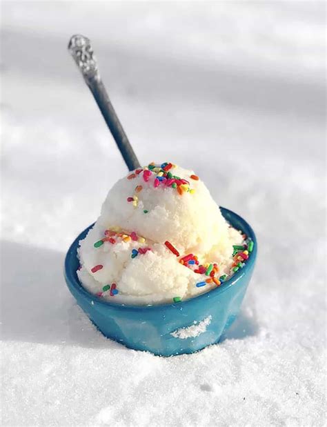 Easy Snow Ice Cream Recipe - The Suburban Soapbox