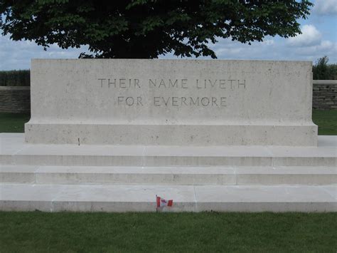 A Memorial To The Canadian Soldiers | Canadian soldiers, Vimy ...