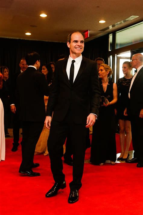 The actor michael kelly has a secret talent for professional golf 31