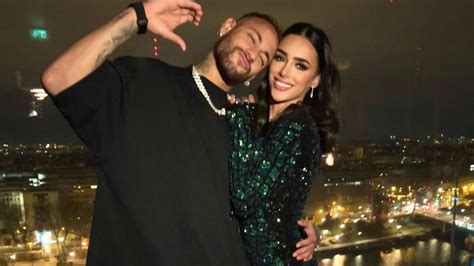 Neymar Pai Atualiza Status De Relacionamento De Neymar E Bruna