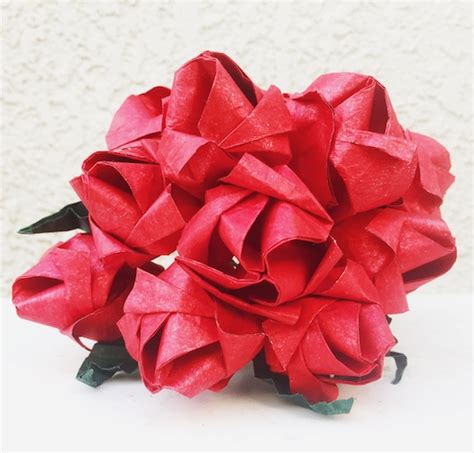 DIY Origami Rose Bouquet - Rockin Mama™