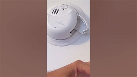 Replace Smoke Detector Battery First Alert Wired Smoke Alarm Youtube