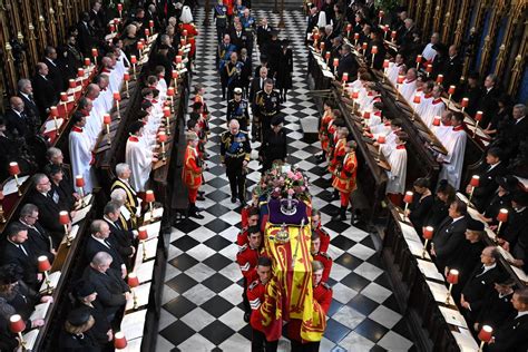 Les Fun Railles De La Reine Elizabeth Ii En Images