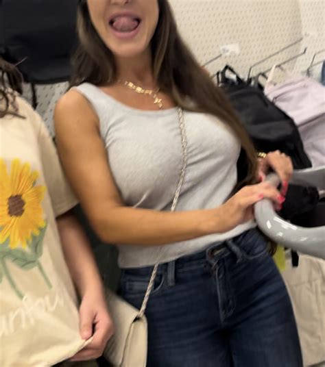 Various Face Shots Of A Gorgeous Big Titted Milf Oc Milf Forum