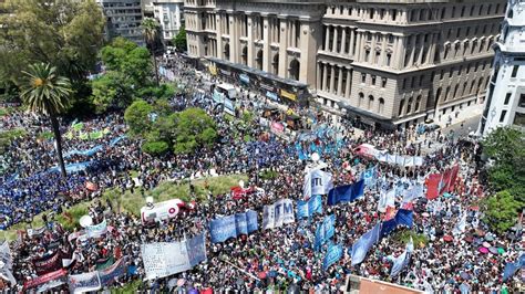 La Cgt Mostr M Sculo Y Orden En La Marcha Contra El Decreto De Milei