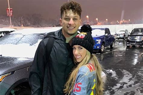 Patrick Mahomes, girlfriend Brittany Matthews celebrate Chiefs' win