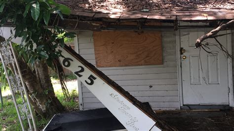 City of Fort Myers tears down NFL great Deion Sanders' childhood home