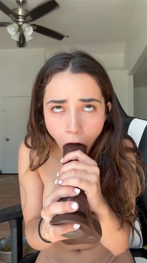 Jameliz Nude BBC Dildo Blowjob OnlyFans Video Leaked