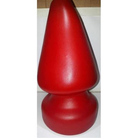 Plug Anal Do Tamanho De Uma Garrafa Pet