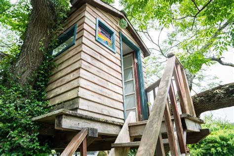 Spend The Night In A Treehouse Dating Bucket List POPSUGAR Love Sex Photo 7