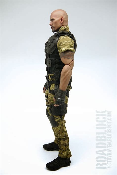 Toyhaven Review Hot Toys G I Joe Retaliation Dwayne Johnson As Roadblock Collectible