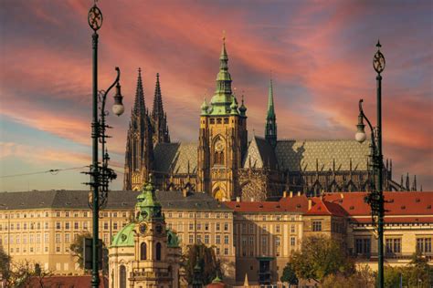 Visiting Prague Castle: Beginner's Guide and Ticket Info - The Northern Vox