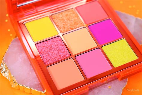 Revue Review Palette Neon Obsession Huda Beauty Orange Pink Green Neon Palette Fard Paupieres