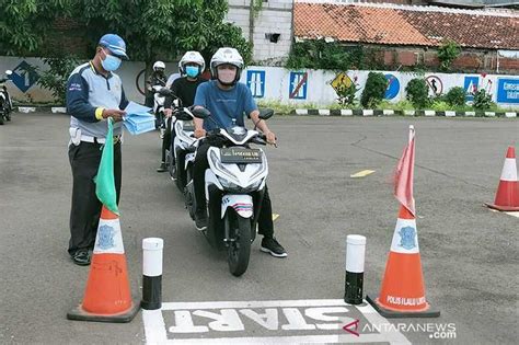 Mau Perpanjang Sim Ini Lokasi Sim Keliling Polda Metro Koran