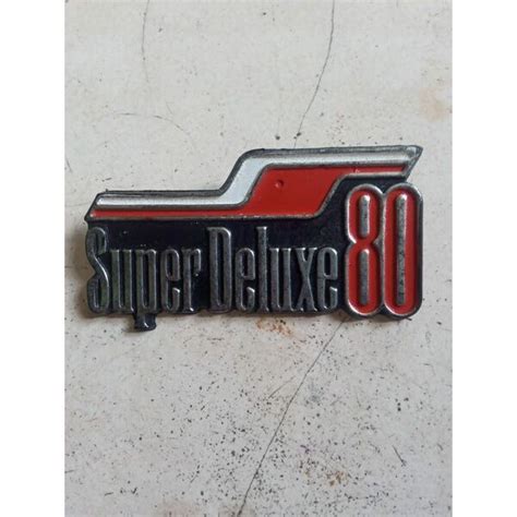 Emblem Logo Sayap Tebeng Depan Yamaha V80 Super Deluxe V80 Robot