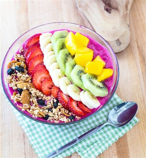 Smoothie Bowl le petit déjeuner so healthy et tendance à adopter