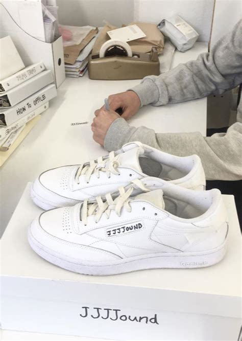 7 Hot Sexy Justin R Saunders Bikini Pics