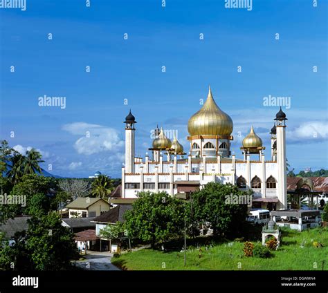 Mosque Of Kuching Kuching Sarawak Borneo Malaysia Stock Photo Alamy