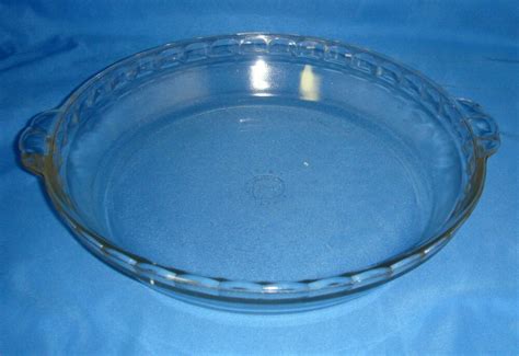 Vintage Pyrex 1940s Clear Tab Handle 9 5 Pie Plate Dish 229 USA Fluted