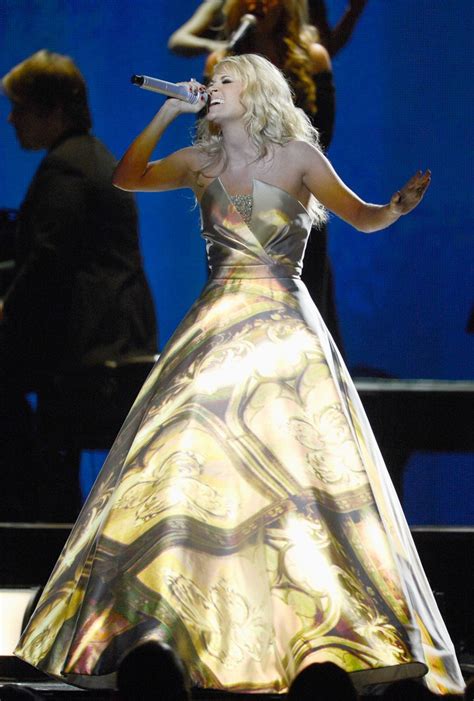 Carrie Underwood's Dress At The Grammys Was A Total Light Show (PHOTOS ...