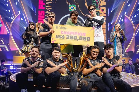 virada heroica na última queda Fluxo vence Free Fire World Series