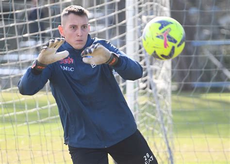 Ecco Gollini Primo Allenamento A Castel Volturno Per Il Portiere