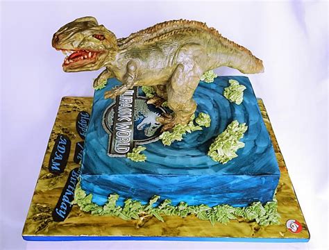 Indominus Rex Cake Decorated Cake By Tinaz Tinzi S Cakesdecor