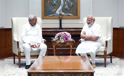 Nitish Kumar Meets Pm Modi In Delhi Day Before Lok Sabha Election Results