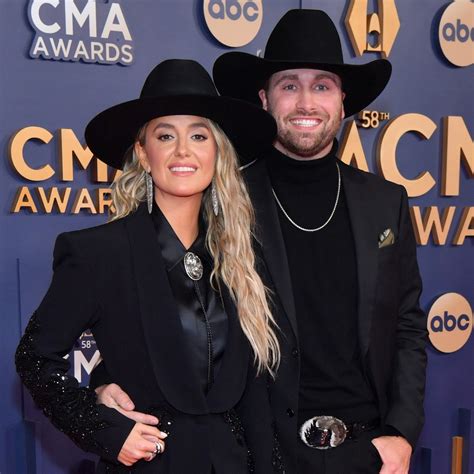 Lainey Wilson Engaged to Devlin "Duck" Hodges