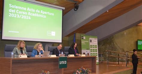 La Uned Inaugura Un Nuevo Curso Acad Mico En Huelva Reconociendo A Los