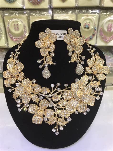 Luxury Gold Wedding Flower Necklace Earrings Set Chunky Statement Brid