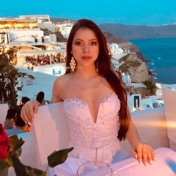 Emma Lu Babe Page Watch This Adult Model On FreeOnes