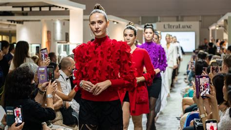 ultra rich  embracing  quiet luxury trend heres  cna