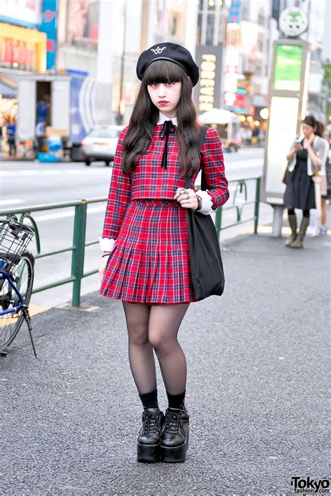 Harajuku Girl In Plaid Honey Cinnamon Dress And Platform Shoes Tokyo